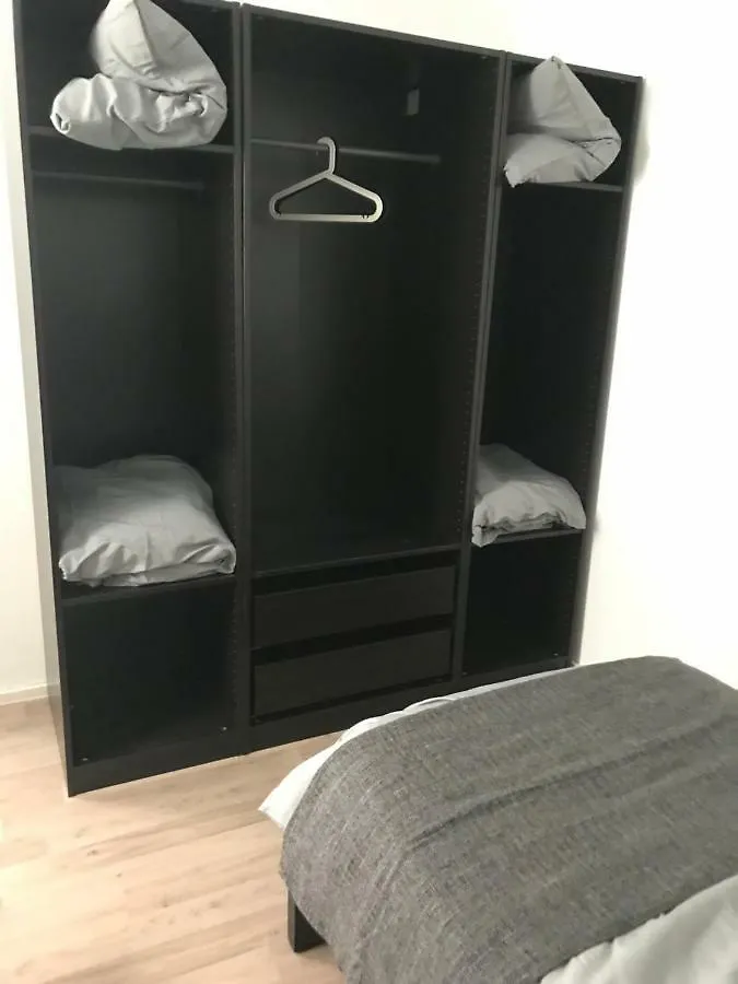 Apartment Am Stadion Mungersdorf - Uni Koln - Sporthochschule Almanya